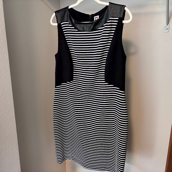 Anne Klein Dresses & Skirts - Anne Klein black and white striped sleeveless dress